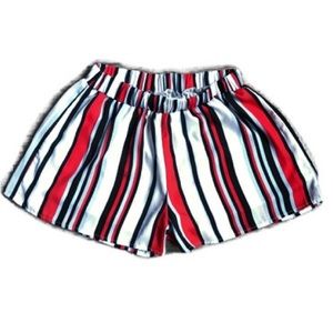 ReVamped shorts, size M